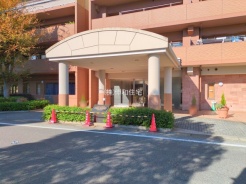 千葉市花見川区幕張町１丁目